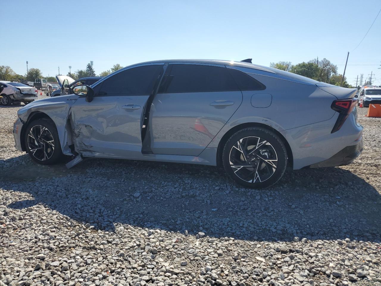 2025 Kia K5 Gt Line - Image 2