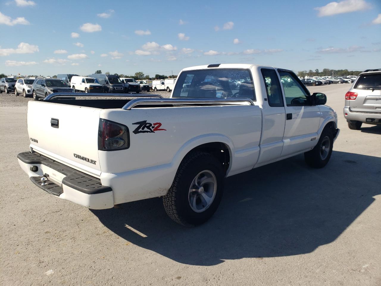 1998 Chevrolet S Truck S10 - Фото 3