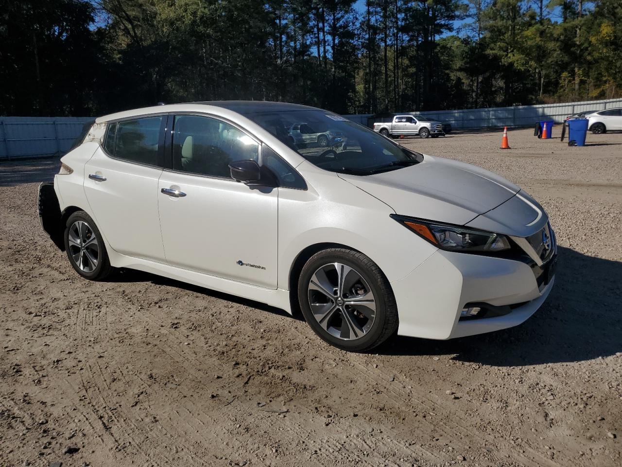2019 Nissan Leaf S - Фото 4