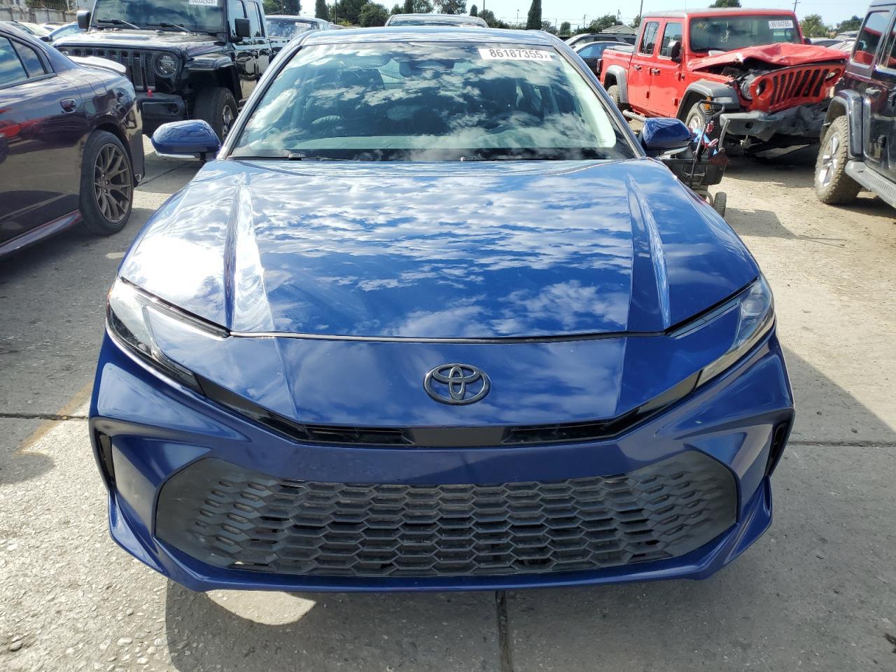 2025 Toyota Camry Xse - Image 5