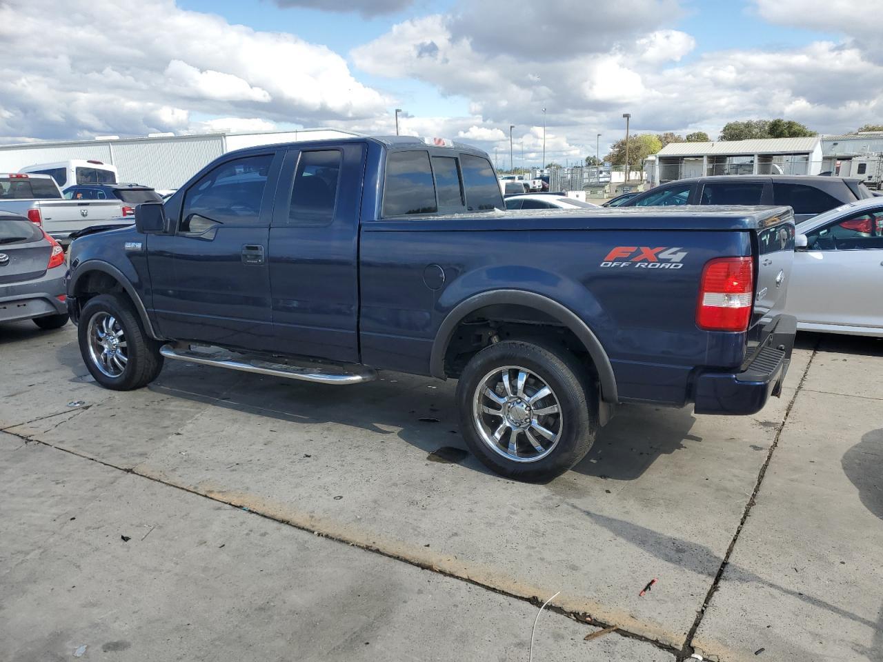 2005 Ford F150 - Фото 2