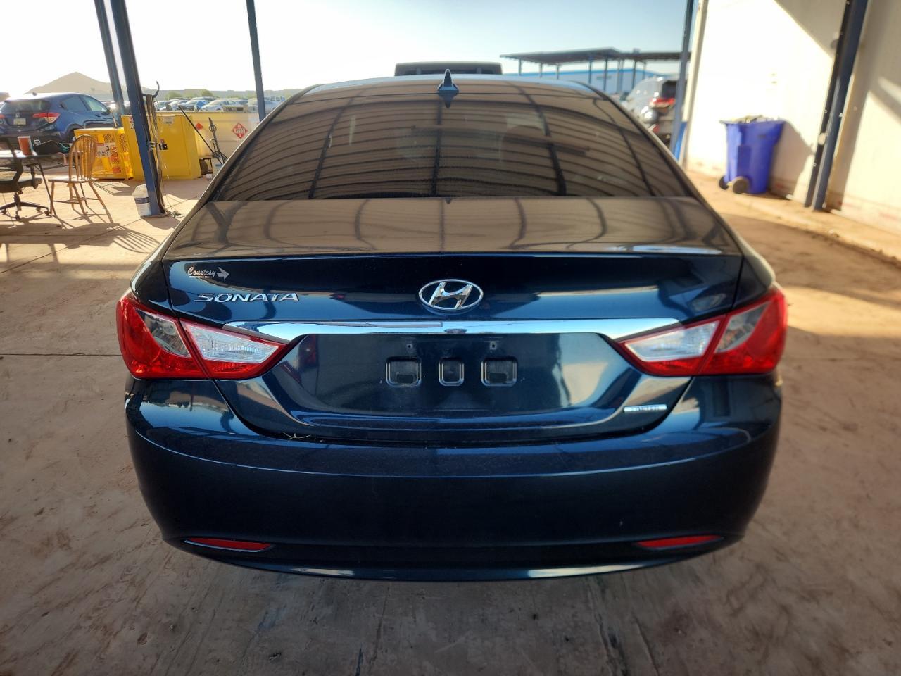 2011 Hyundai Sonata Limited - Image 6