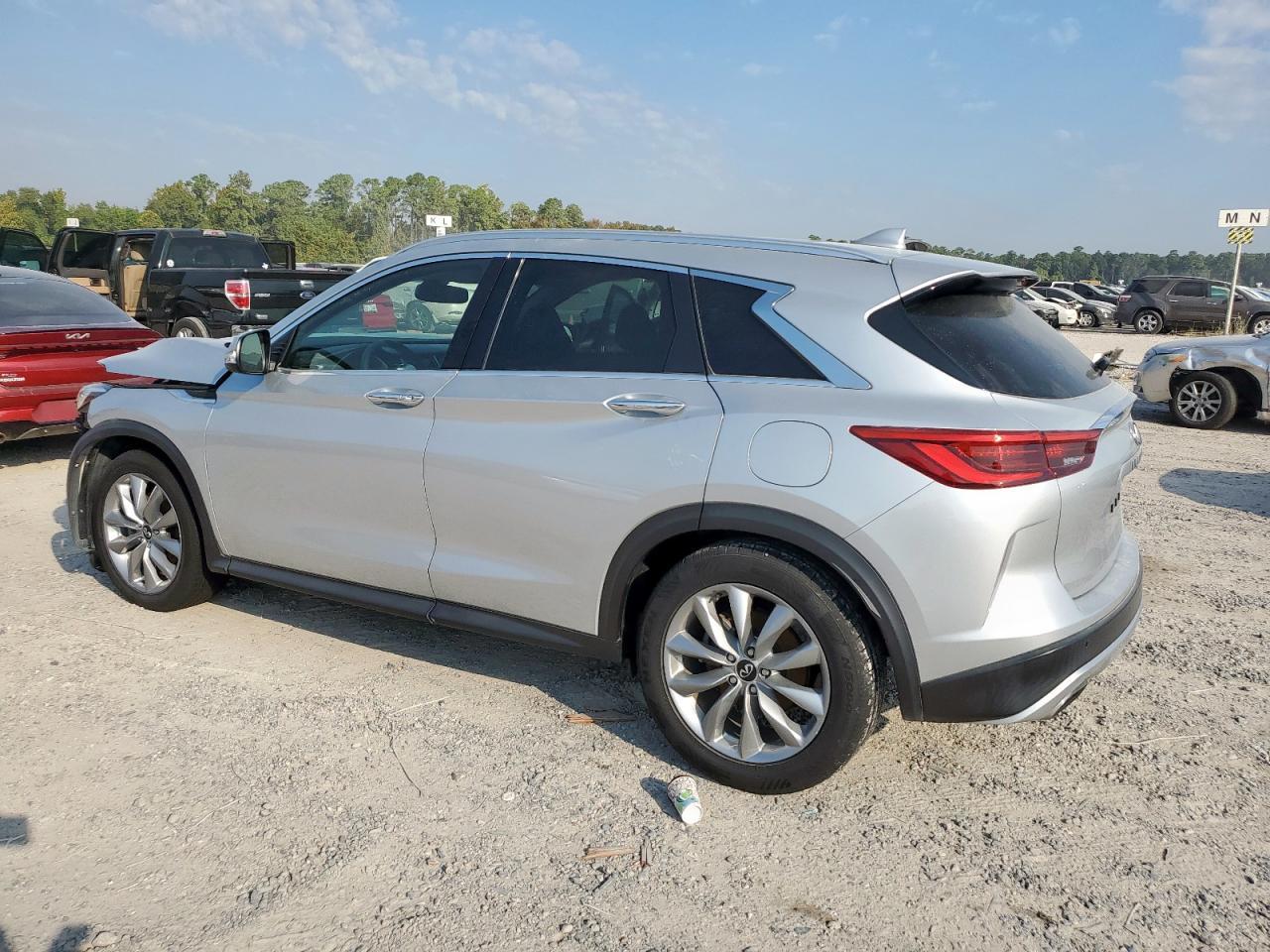 2021 Infiniti Qx50 Luxe - Image 2