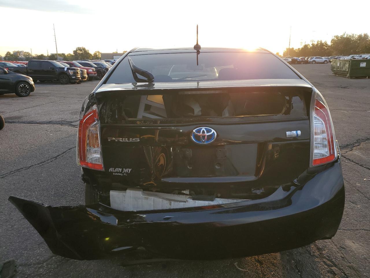 2012 Toyota Prius - Фото 6