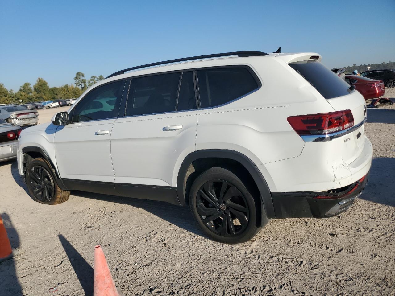 2023 Volkswagen Atlas Se - Фото 2