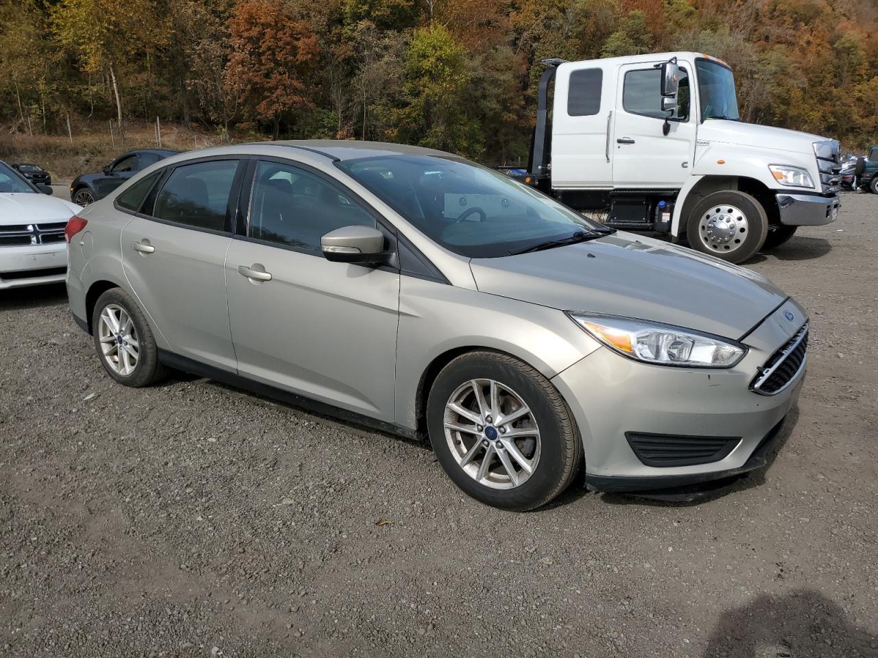 2016 Ford Focus Se - Фото 4