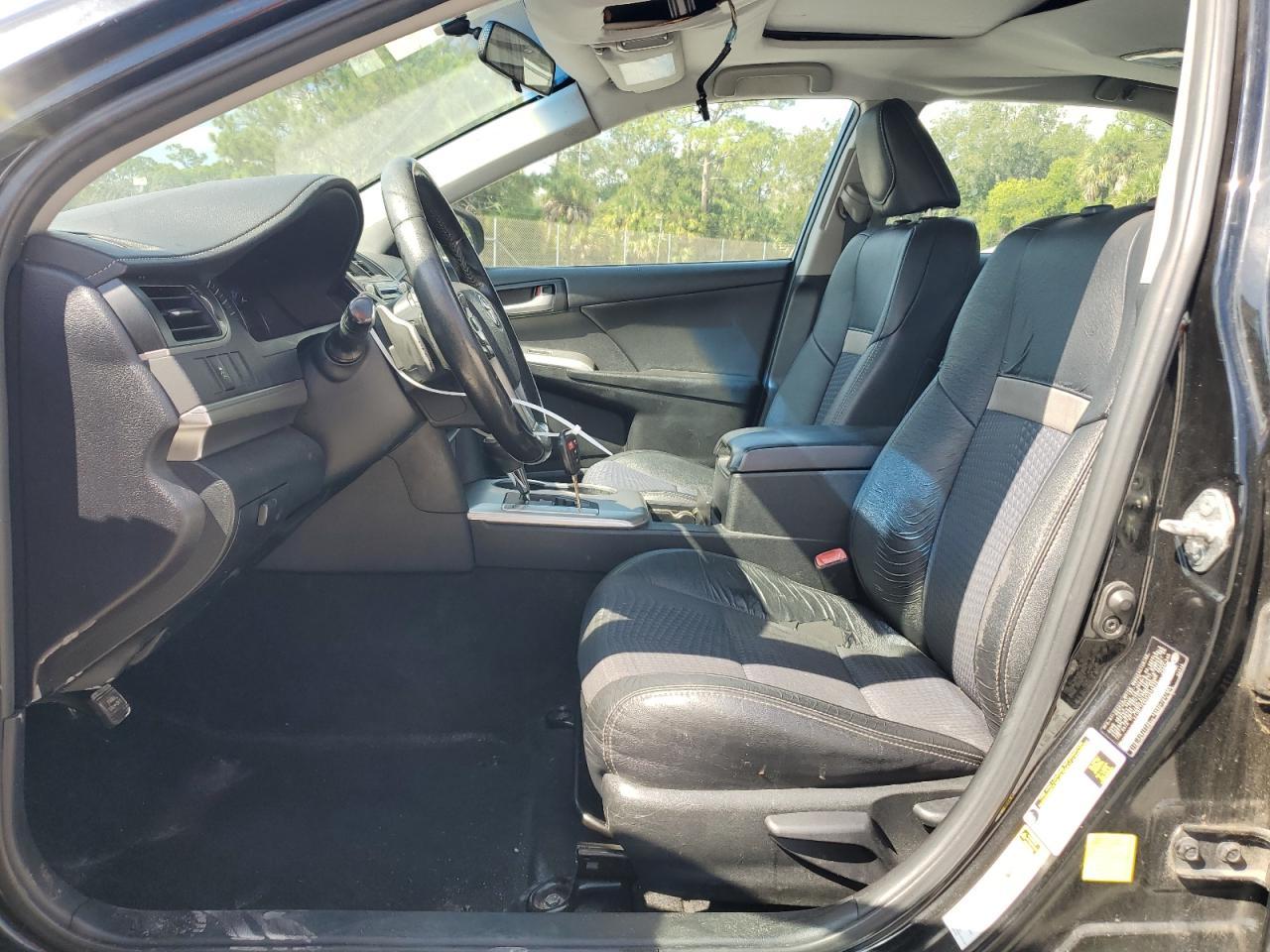 2014 Toyota Camry L - Фото 7