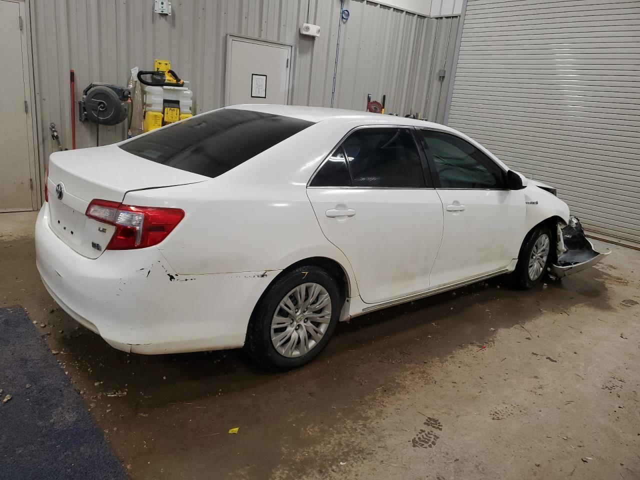 2012 Toyota Camry Hybrid - Image 3