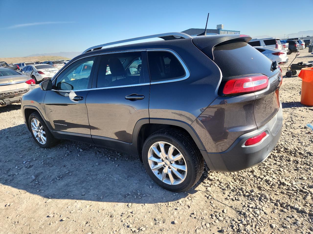 2016 Jeep Cherokee Limited - Image 2