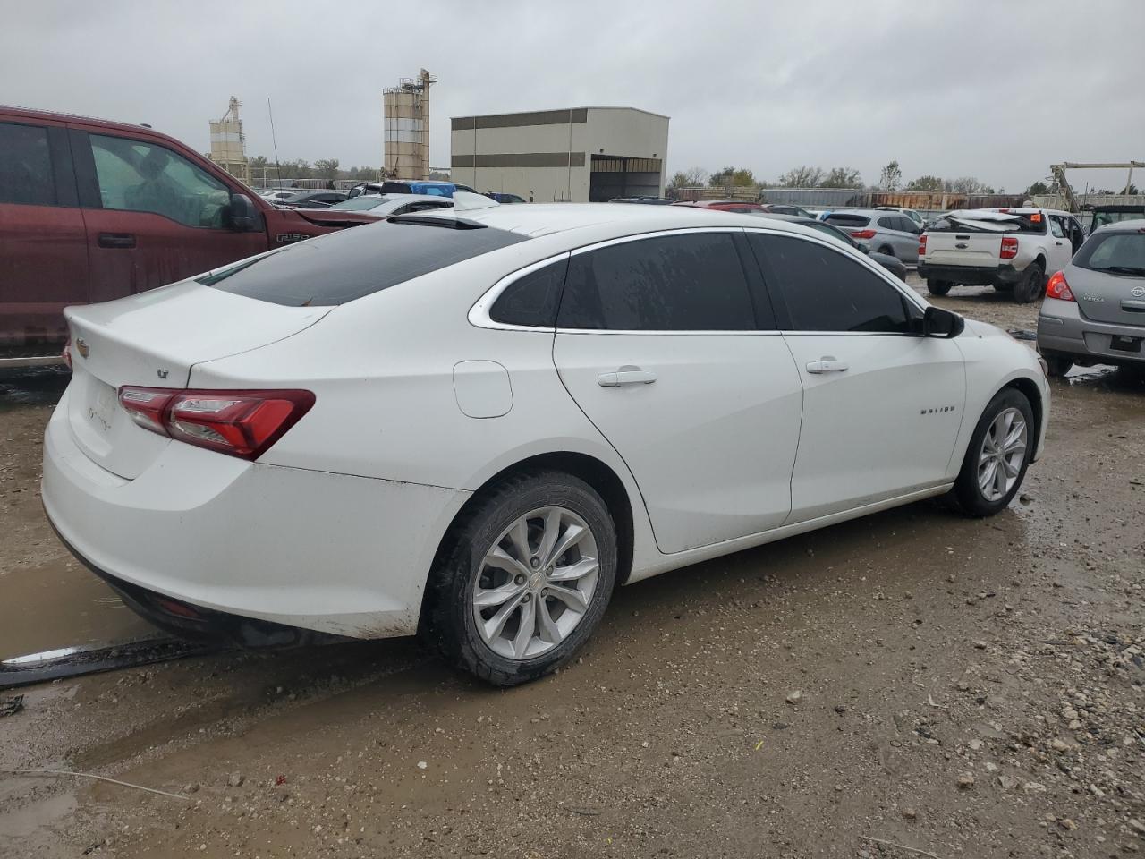 2022 Chevrolet Malibu Lt - Фото 3
