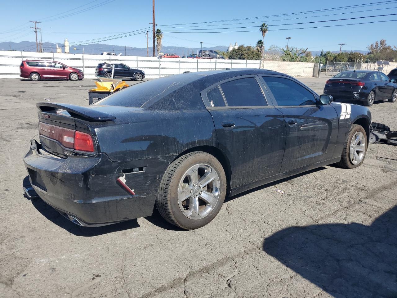 2014 Dodge Charger Sxt - Image 3