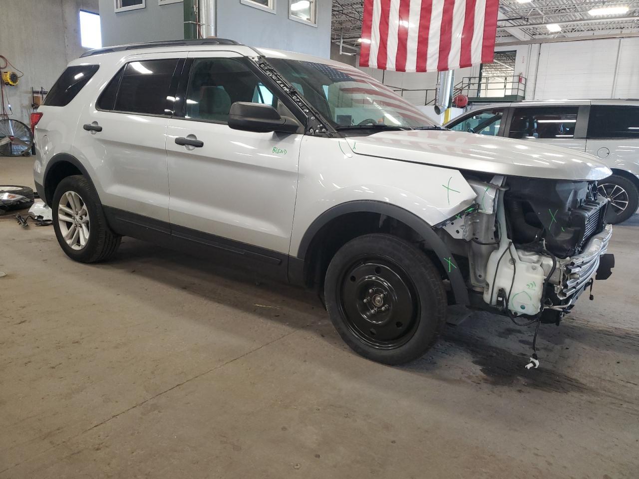 2017 Ford Explorer - Фото 4