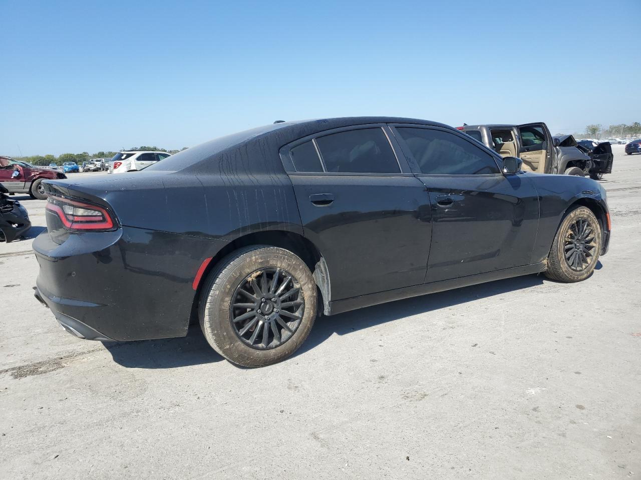 2022 Dodge Charger Sxt - Фото 3