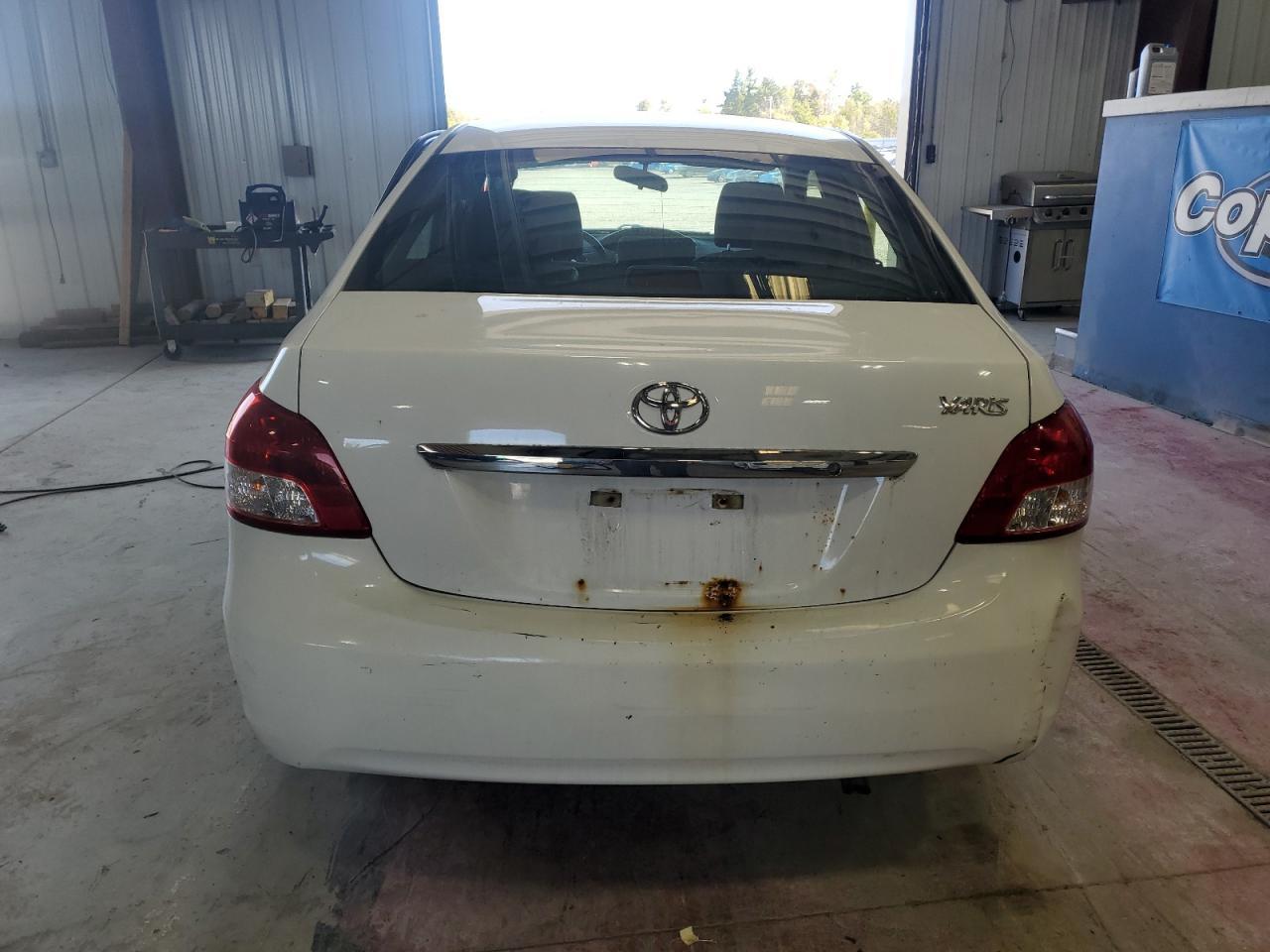 2012 Toyota Yaris - Image 6