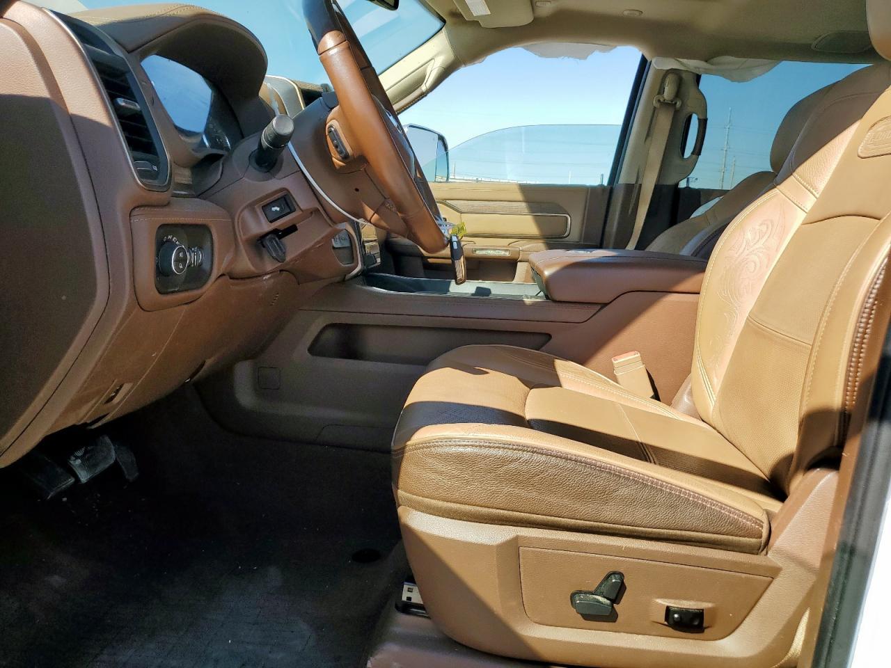2022 Ram 3500 Longhorn - Image 7