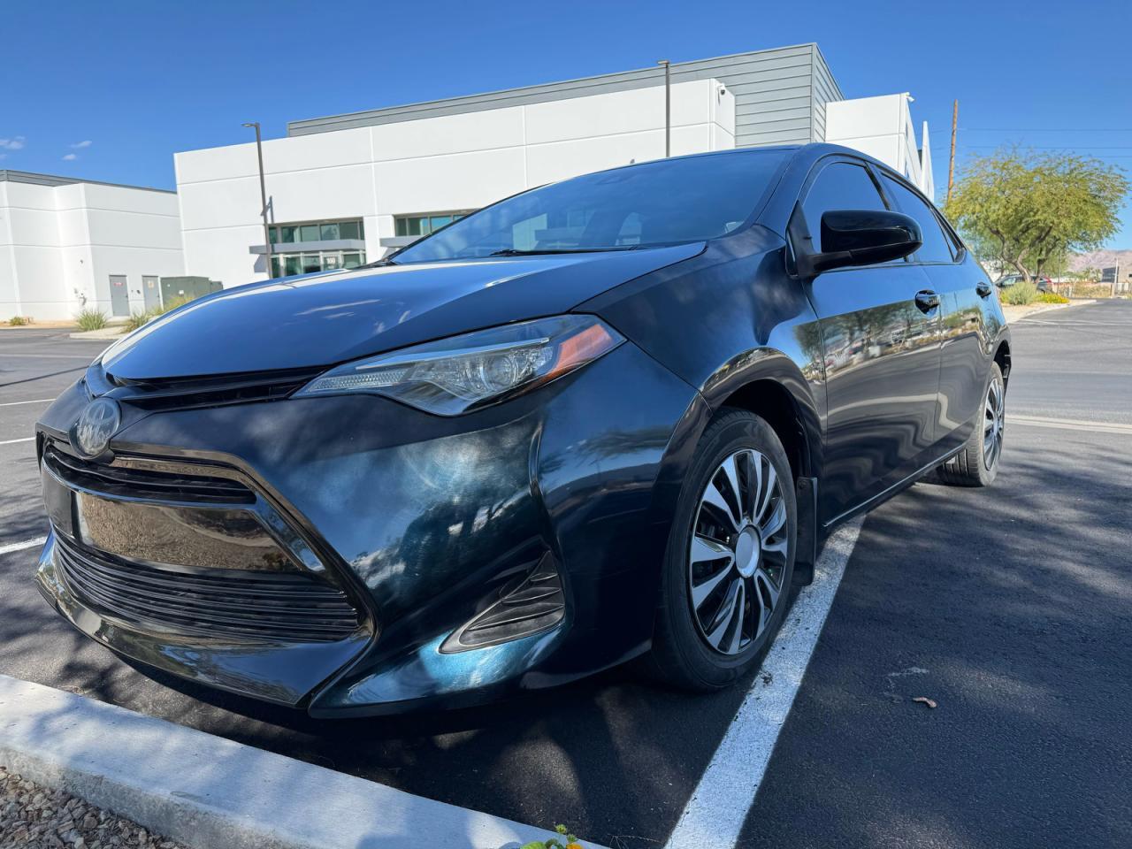 2019 Toyota Corolla L - Фото 2