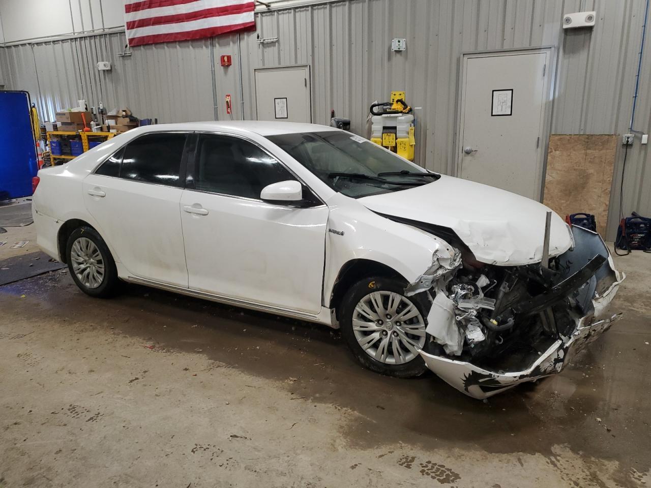 2012 Toyota Camry Hybrid - Image 4