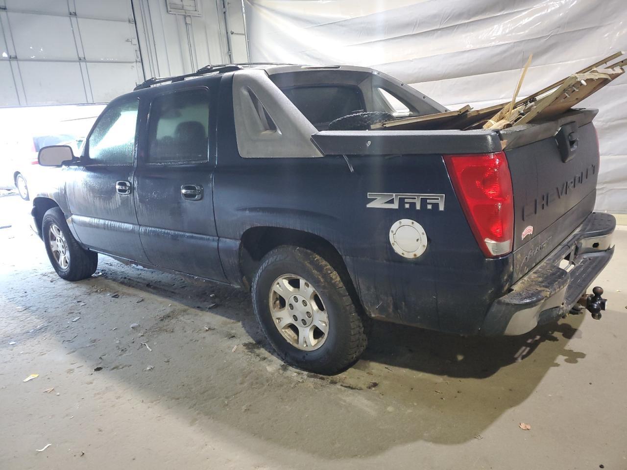 2004 Chevrolet Avalanche C1500 - Фото 2