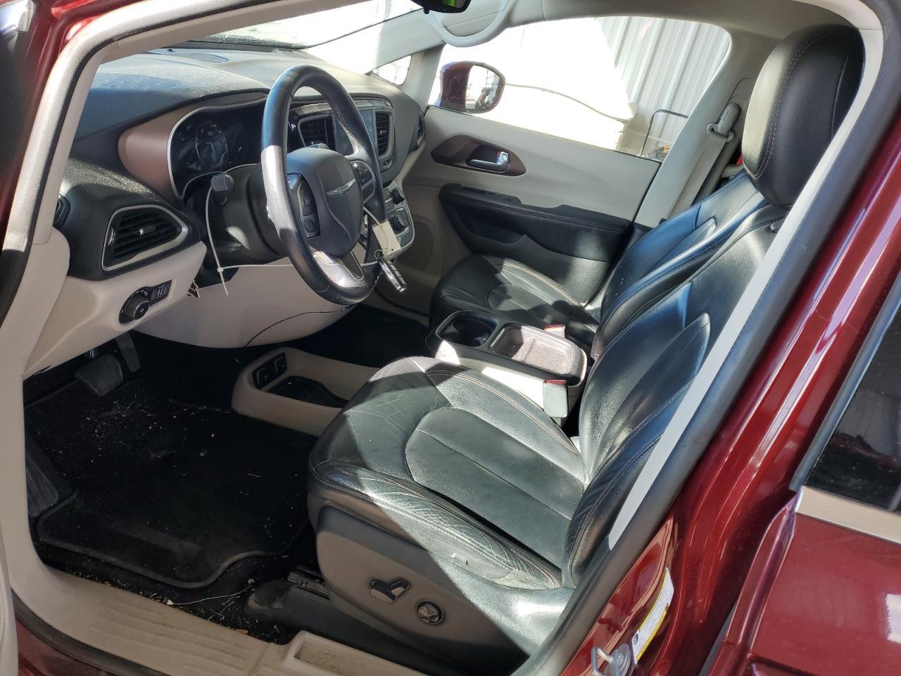 2017 Chrysler Pacifica Touring L - Фото 7