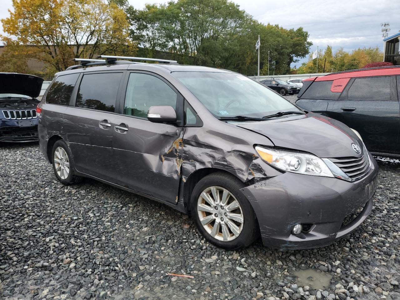 2013 Toyota Sienna Xle - Фото 4