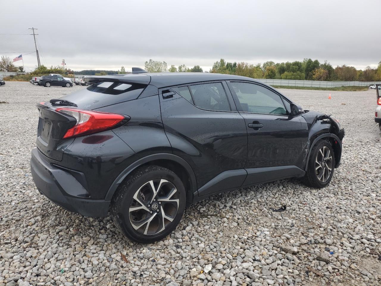 2020 Toyota C-Hr Xle - Фото 3
