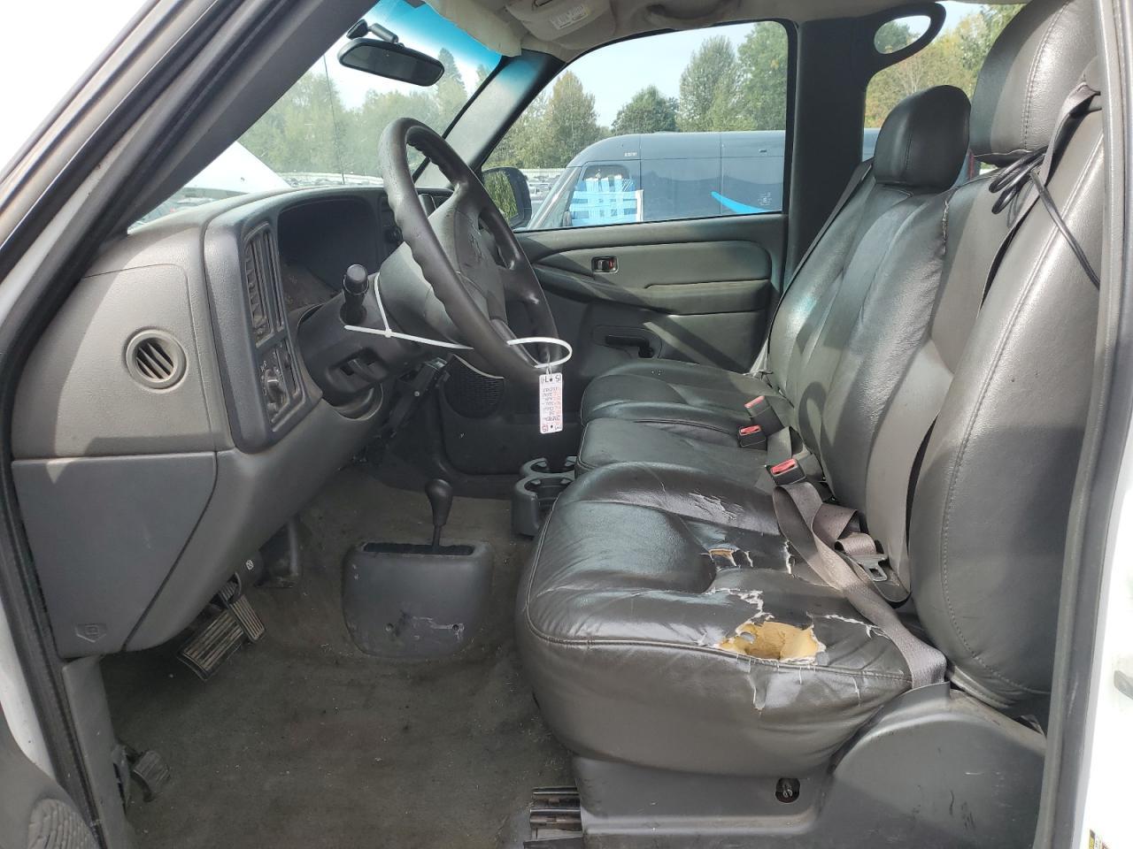 2004 Chevrolet Silverado K2500 Heavy Duty - Фото 7