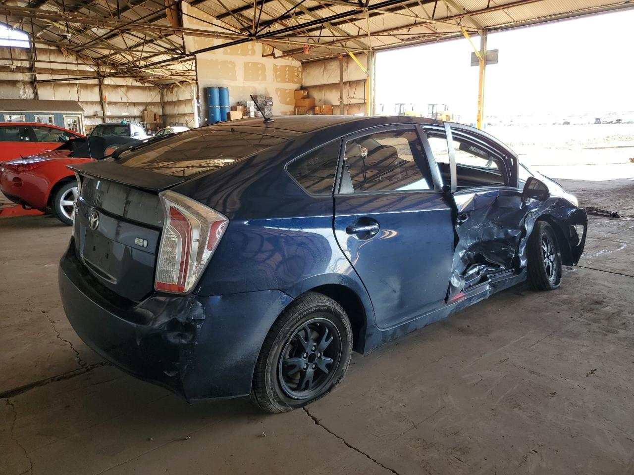 2013 Toyota Prius - Image 3