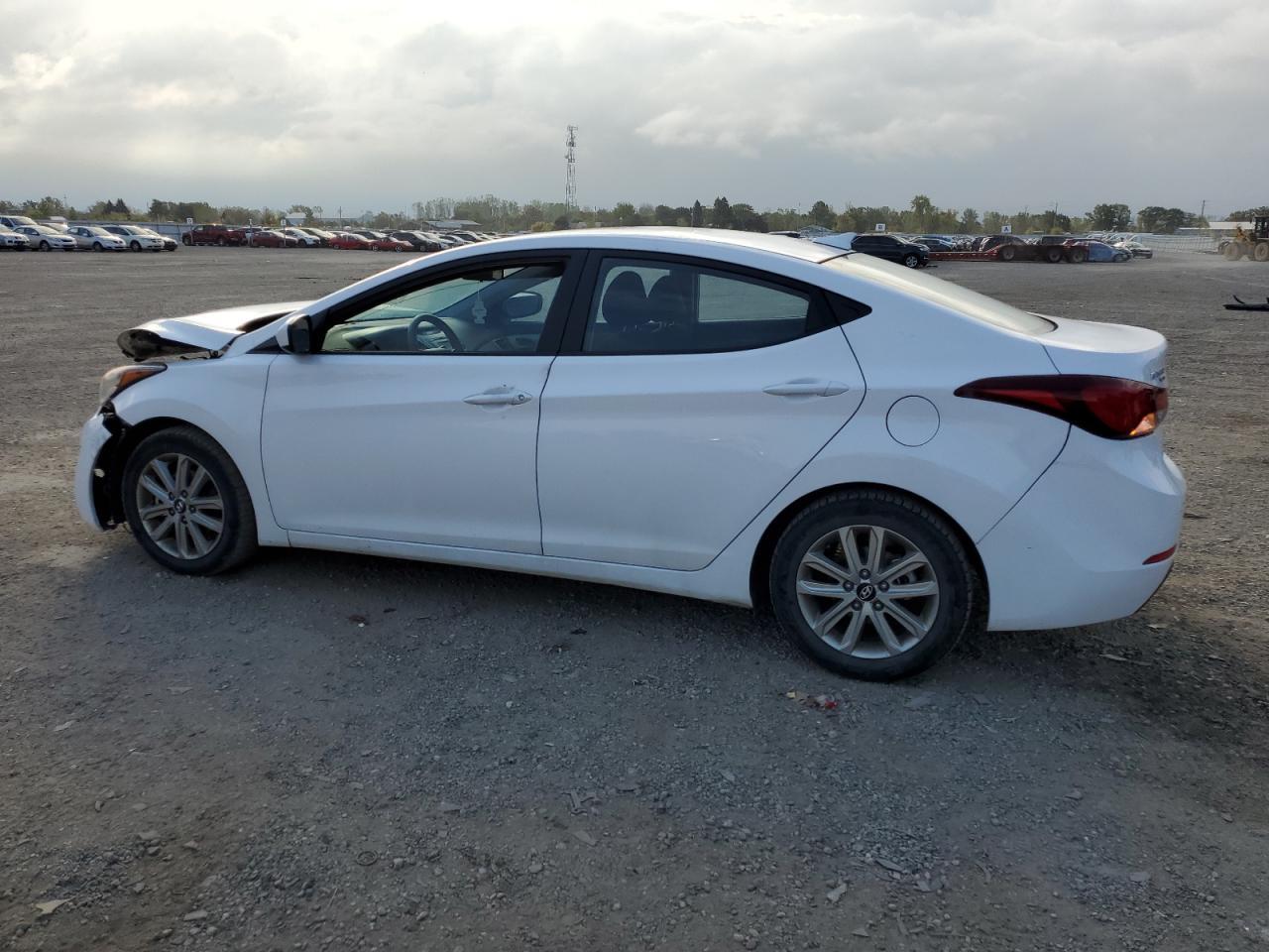 2016 Hyundai Elantra Se - Фото 2