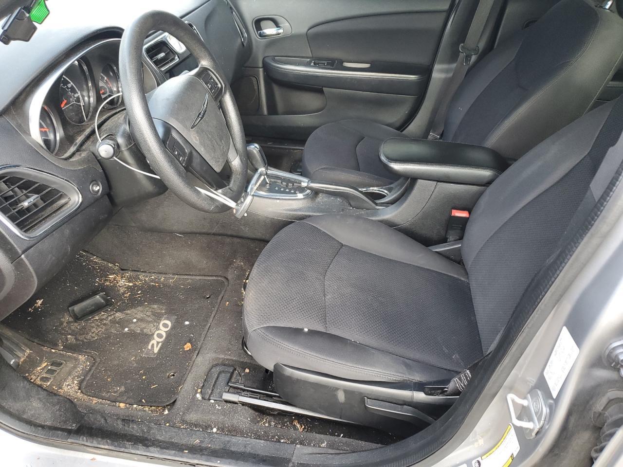 2014 Chrysler 200 Lx - Фото 7
