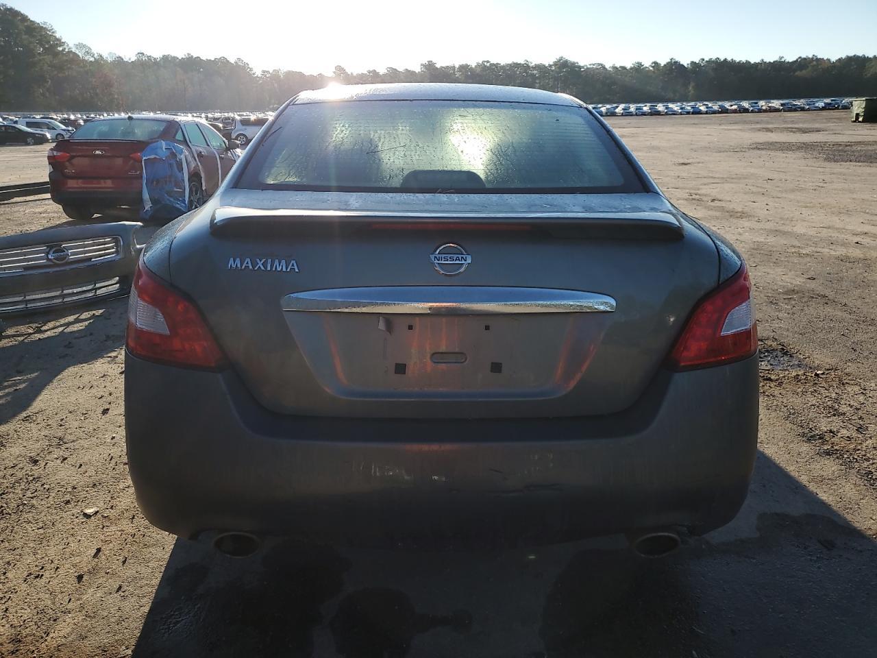 2011 Nissan Maxima S - Image 6