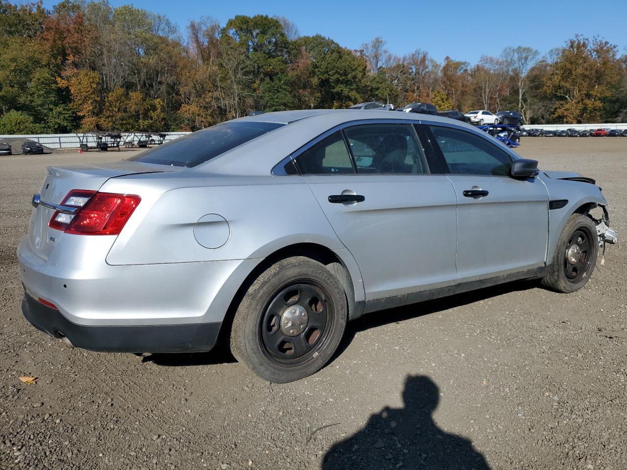 2019 Ford Taurus Police Interceptor - Фото 3