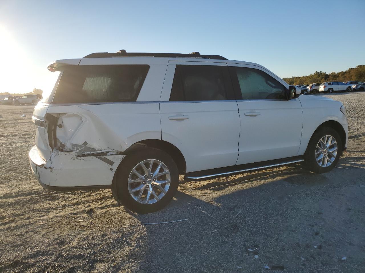 2021 Ford Expedition Xlt - Фото 3