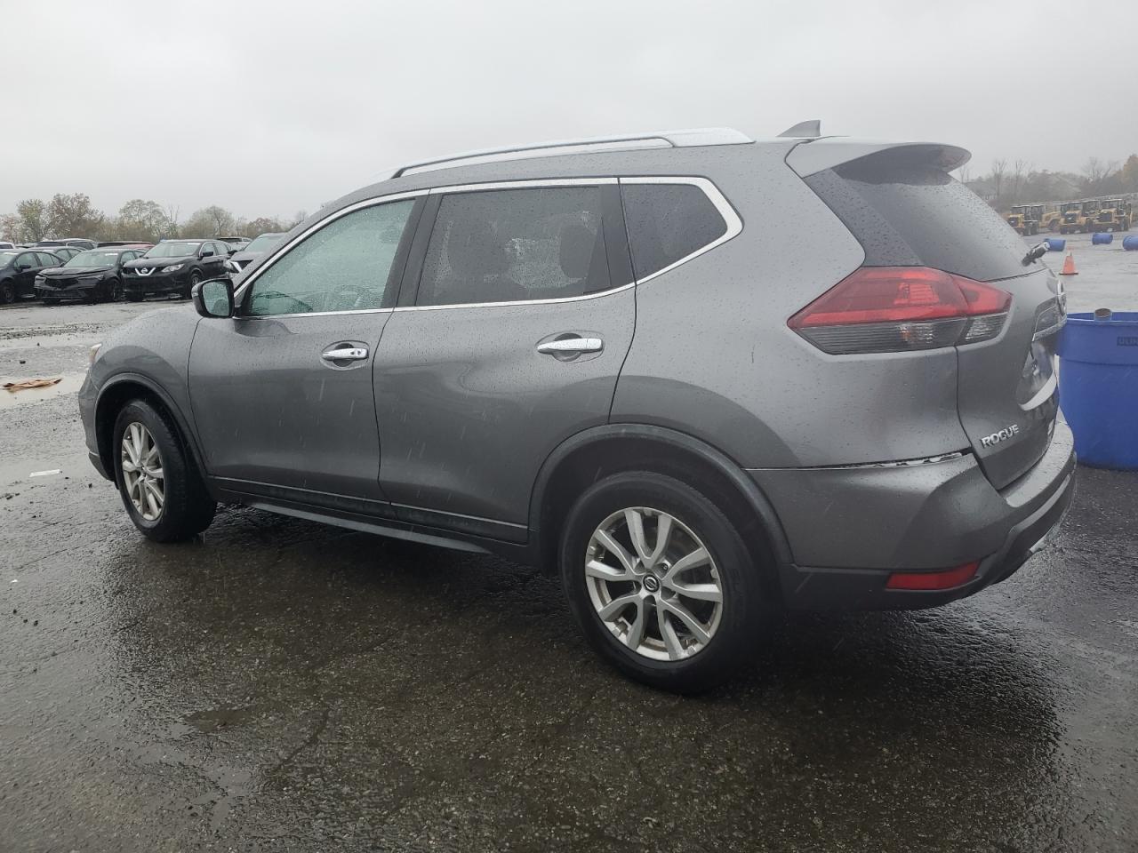2018 Nissan Rogue S - Фото 2