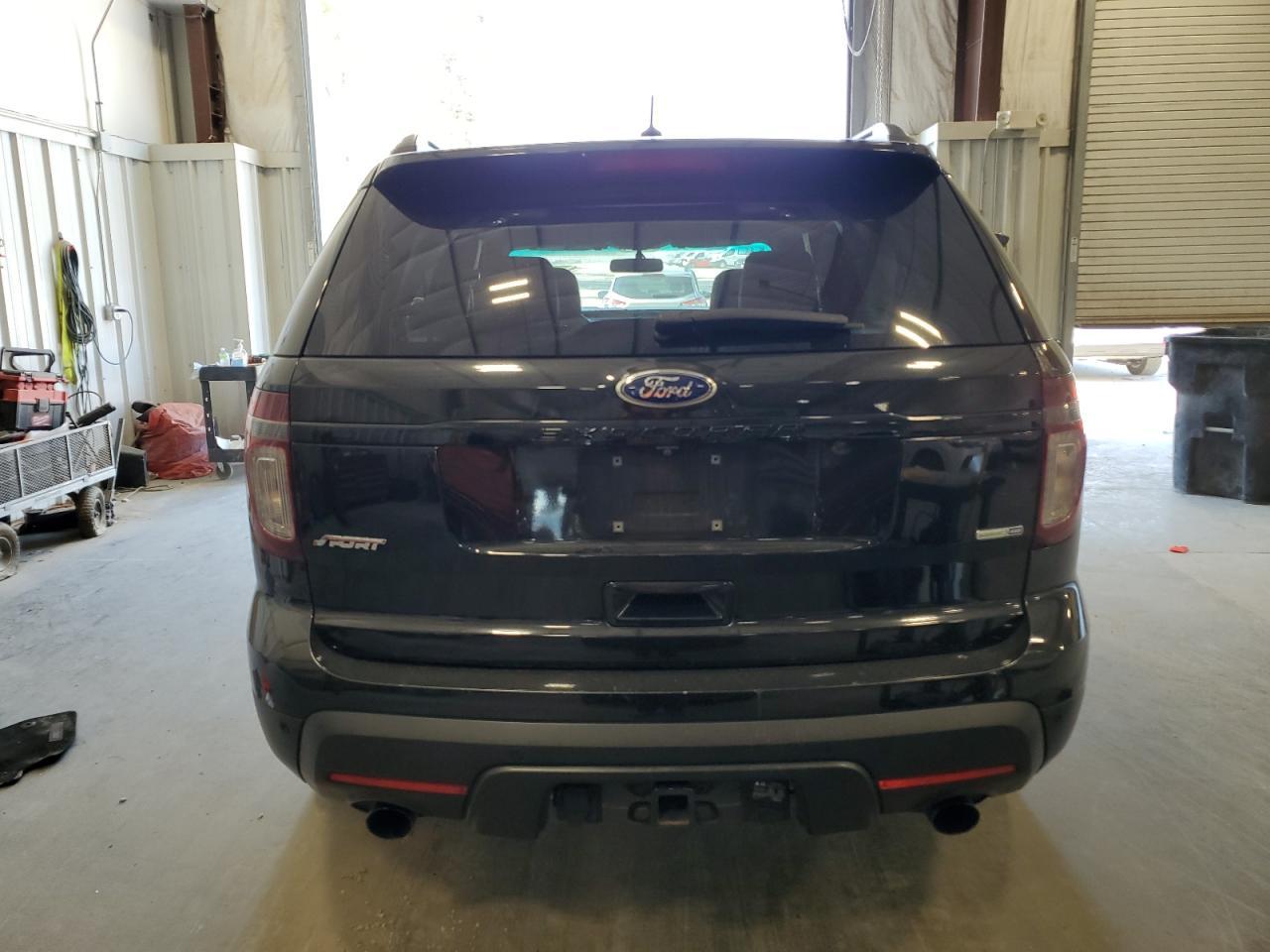 2015 Ford Explorer Sport - Image 6
