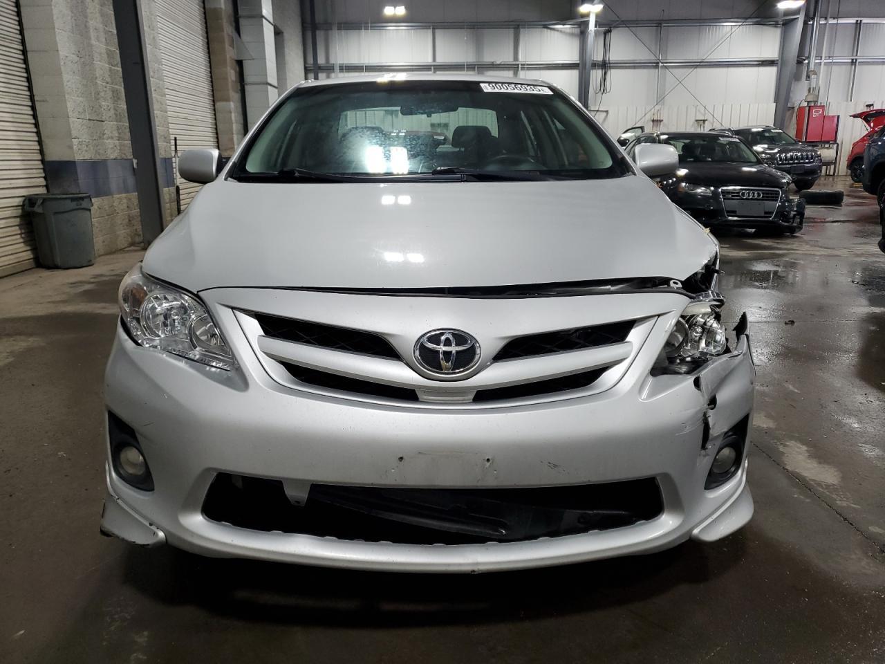 2013 Toyota Corolla Base - Фото 5