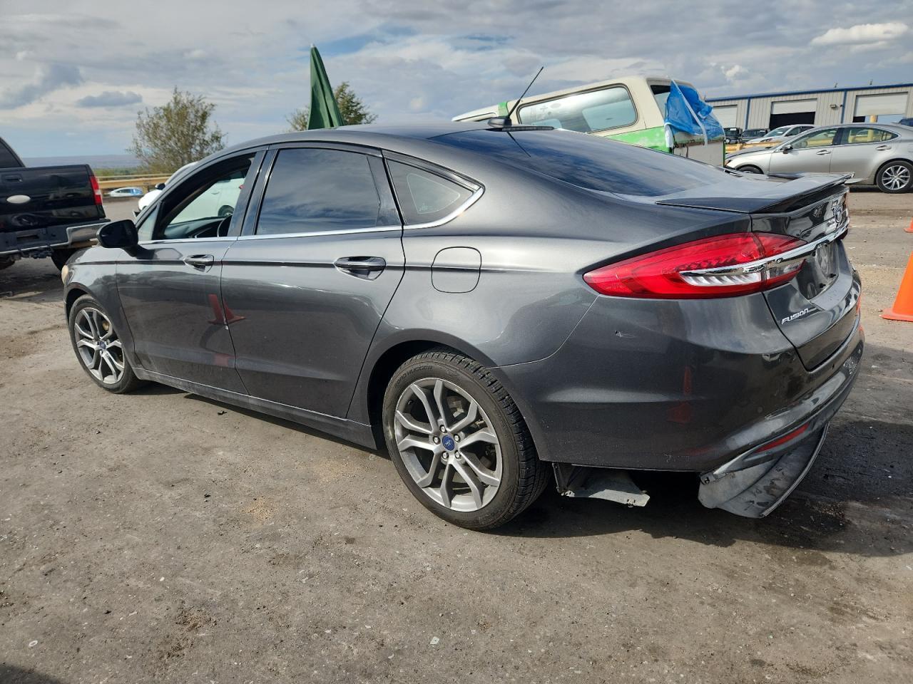 2017 Ford Fusion Se - Фото 2