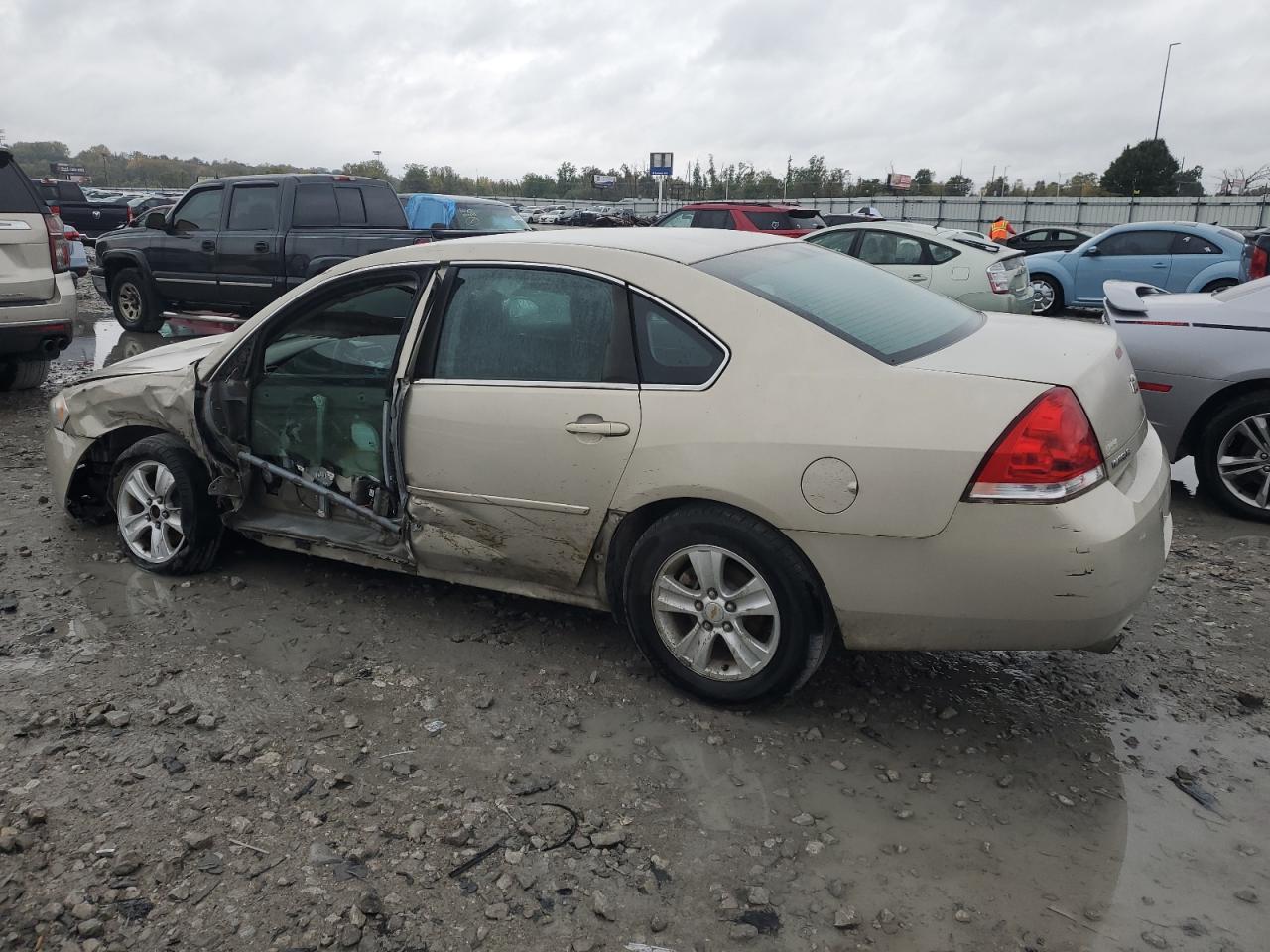 2012 Chevrolet Impala Ls - Фото 2
