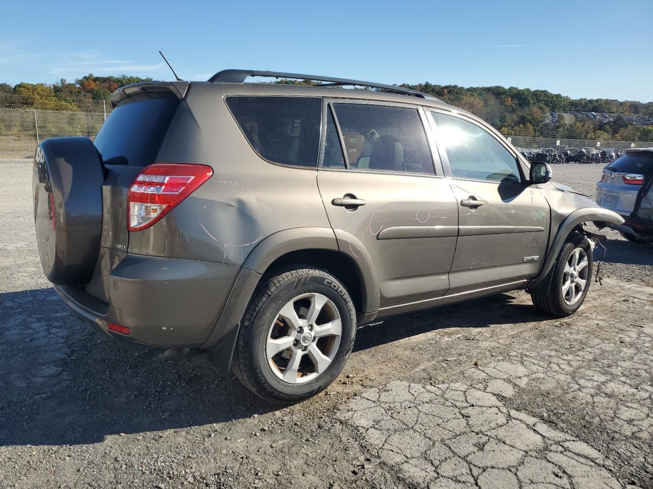 2011 Toyota Rav4 Limited - Фото 3
