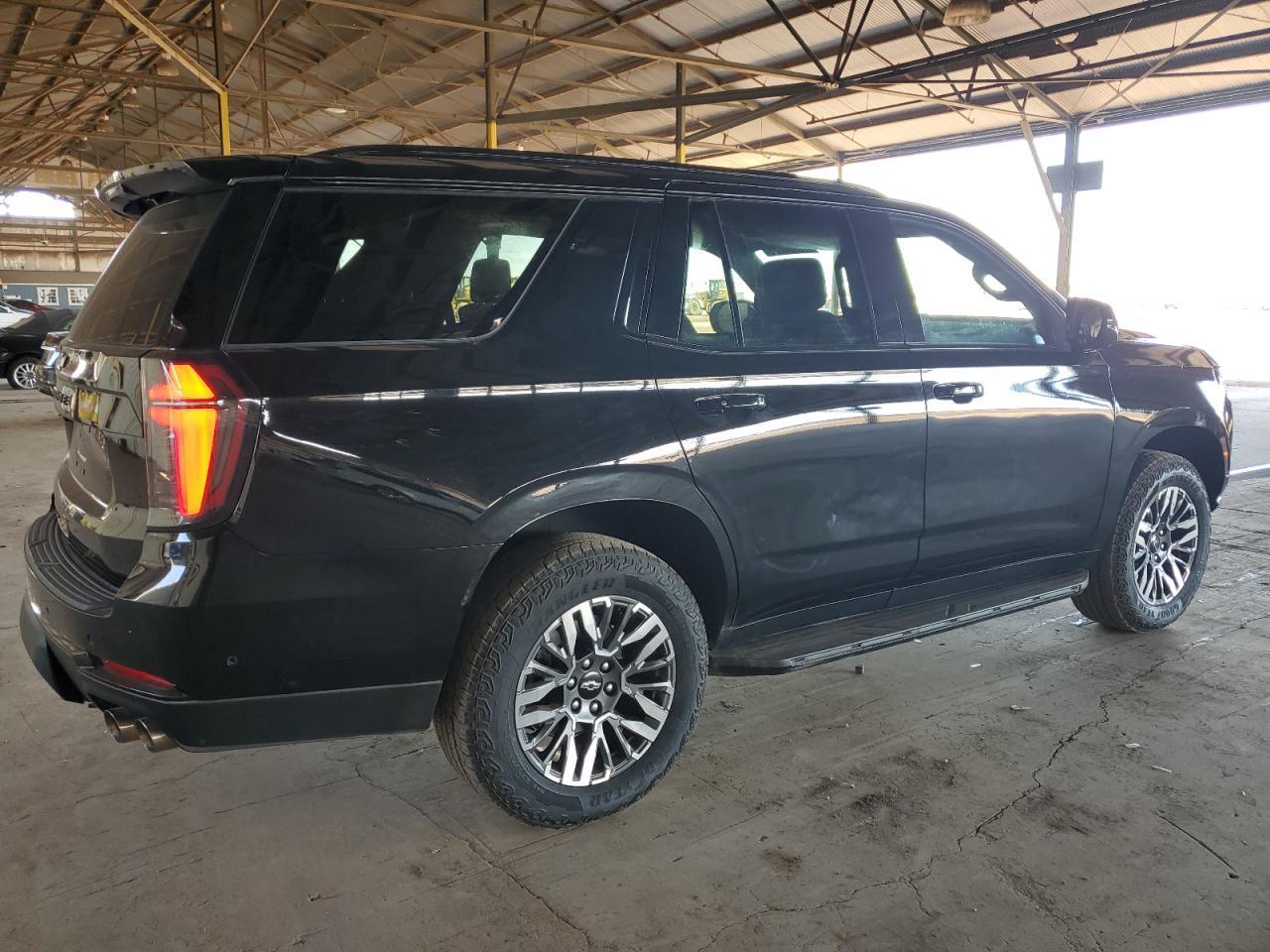 2025 Chevrolet Tahoe K1500 Z71 - Image 3