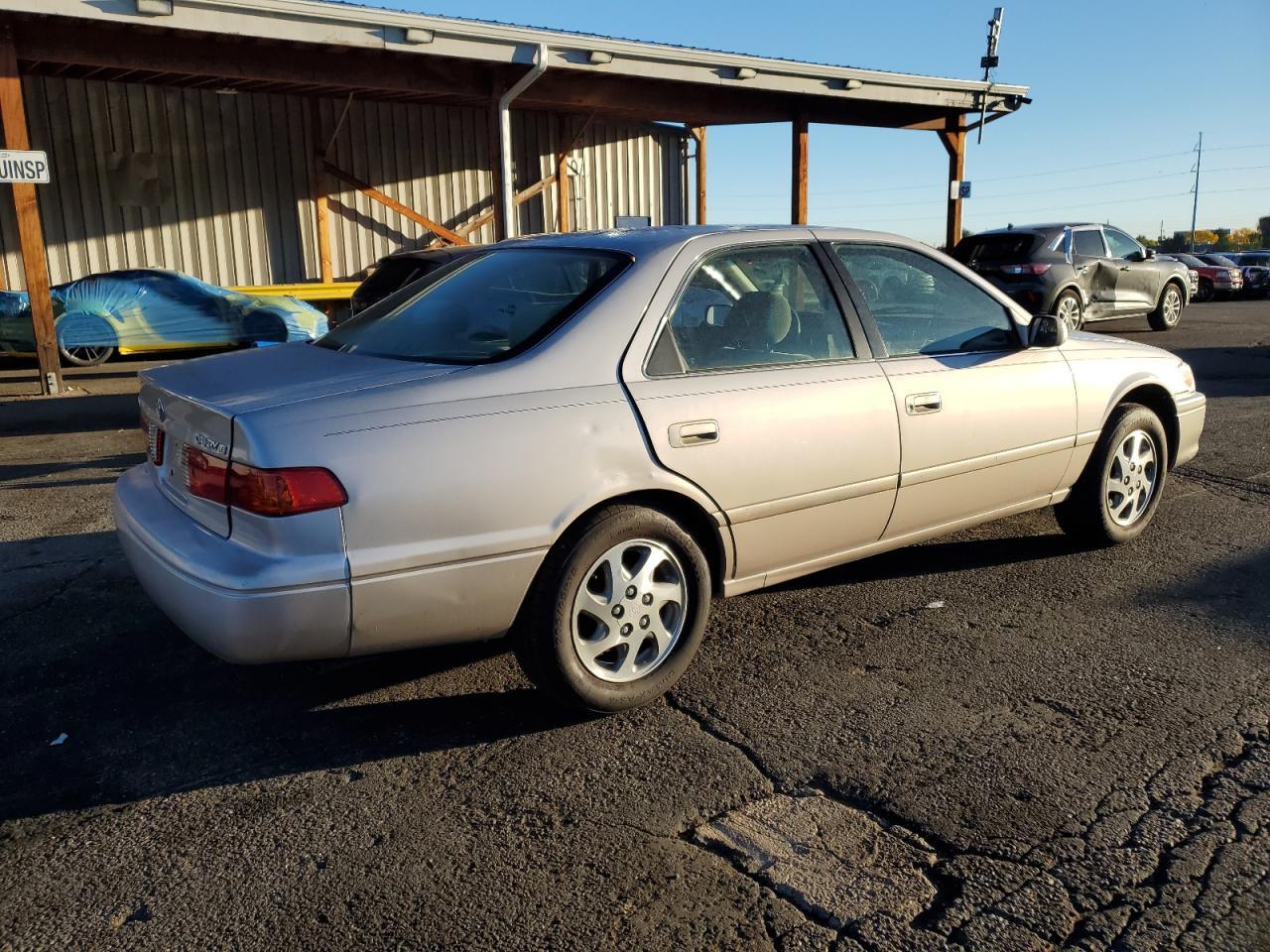 2000 Toyota Camry Ce - Image 3