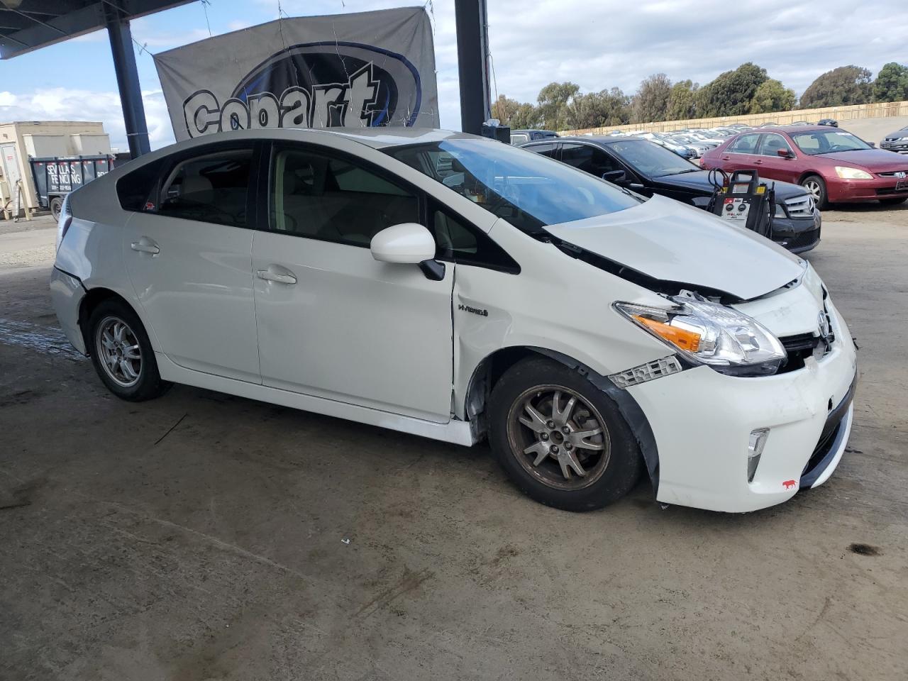 2015 Toyota Prius - Фото 4