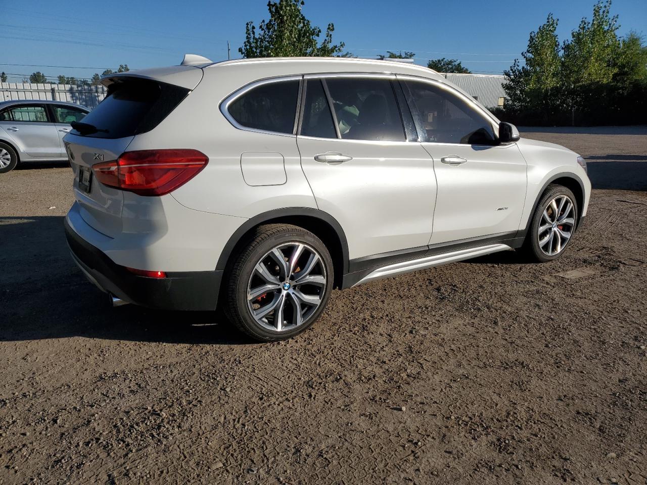 2016 BMW X1 xDrive28I - Image 3