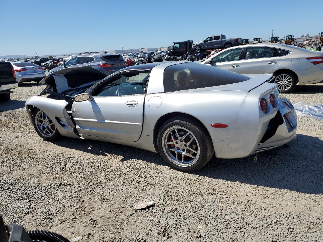 1997 Chevrolet Corvette - Фото 2