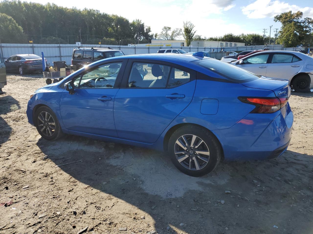 2021 Nissan Versa Sv - Фото 2