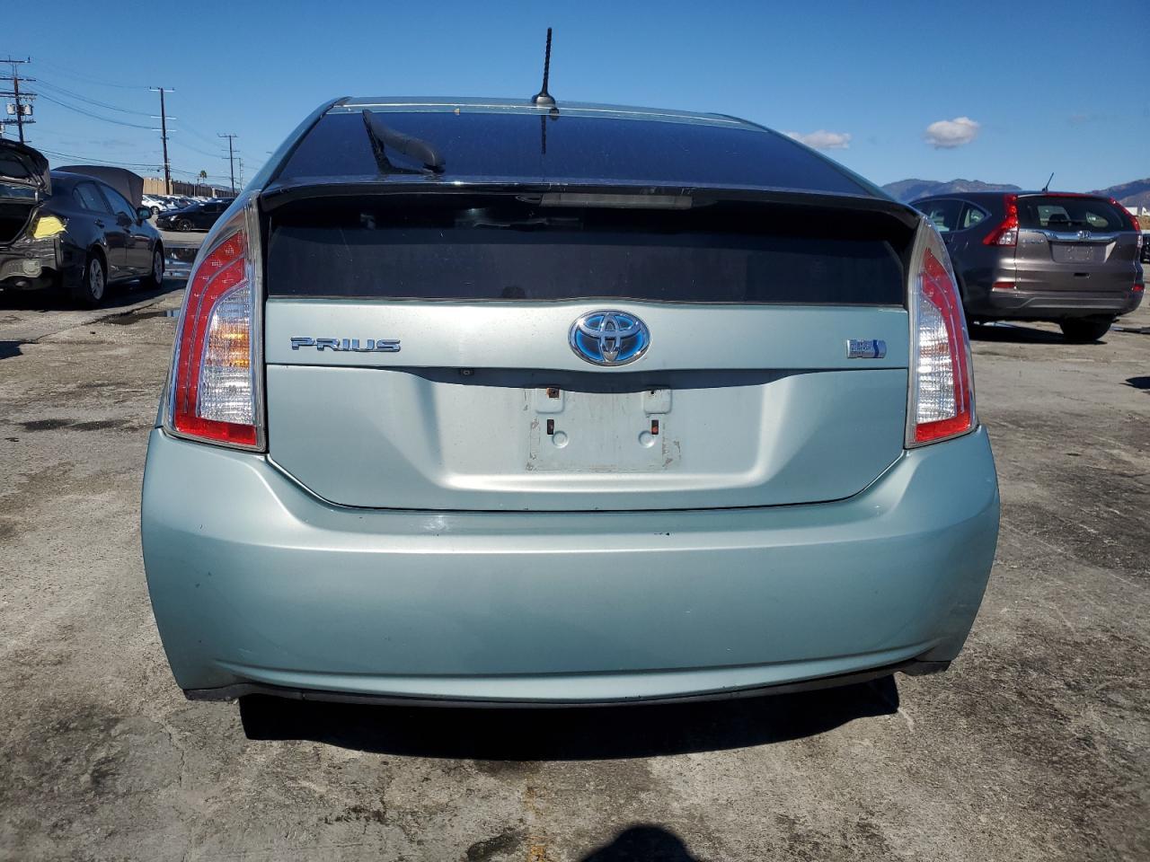 2012 Toyota Prius - Image 6