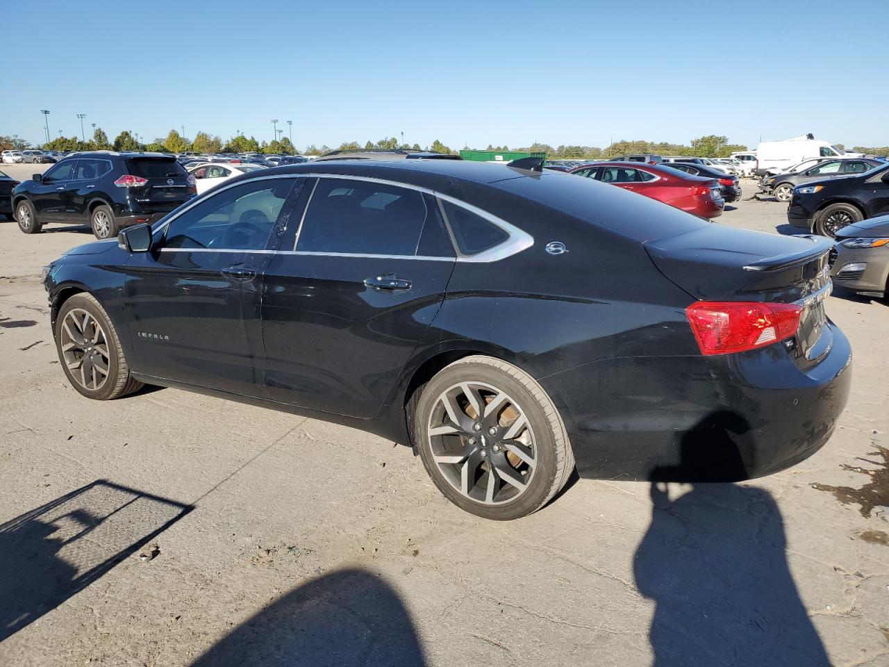 2017 Chevrolet Impala Lt - Image 2