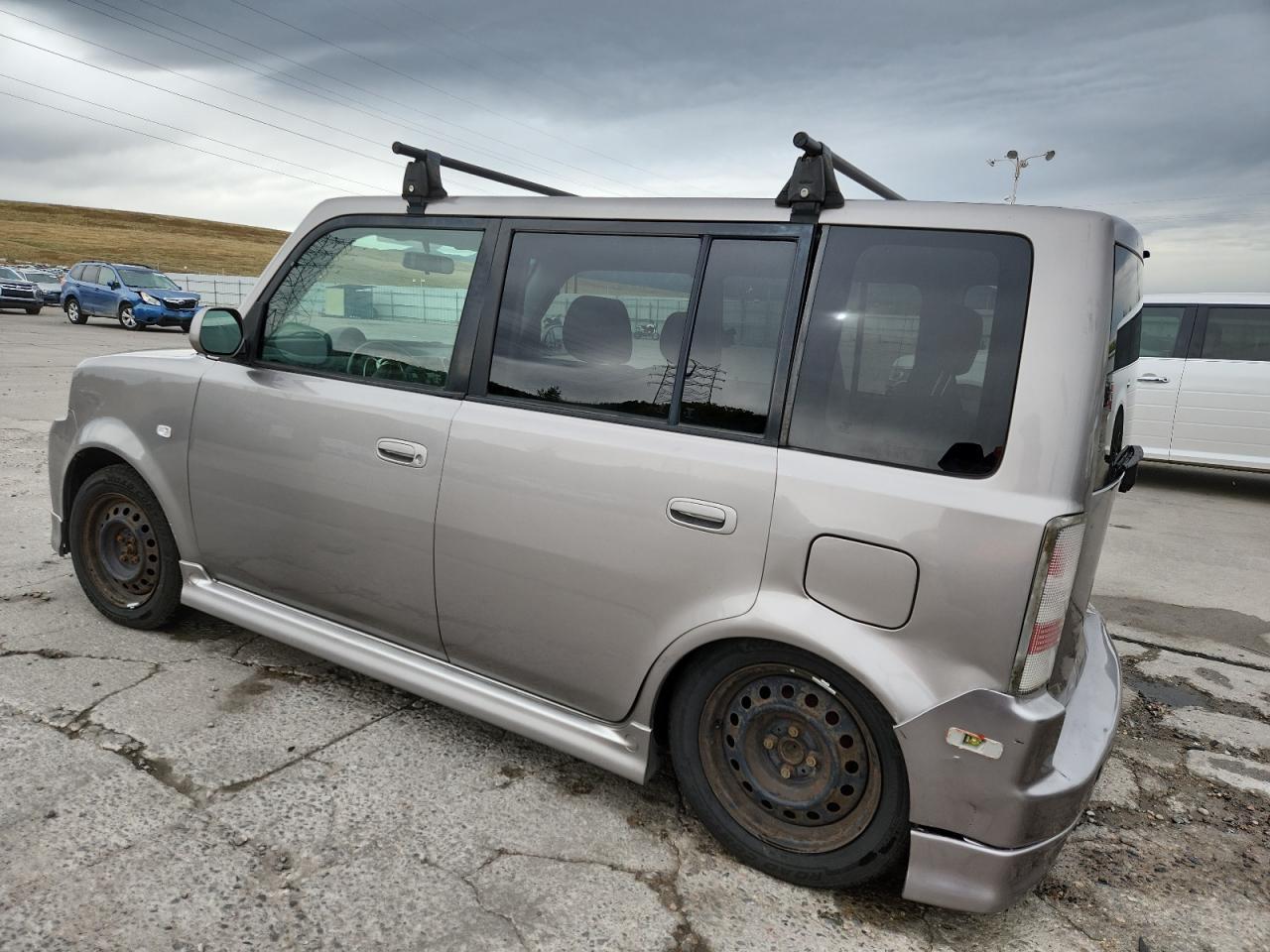 2004 Scion Xb Base - Фото 2