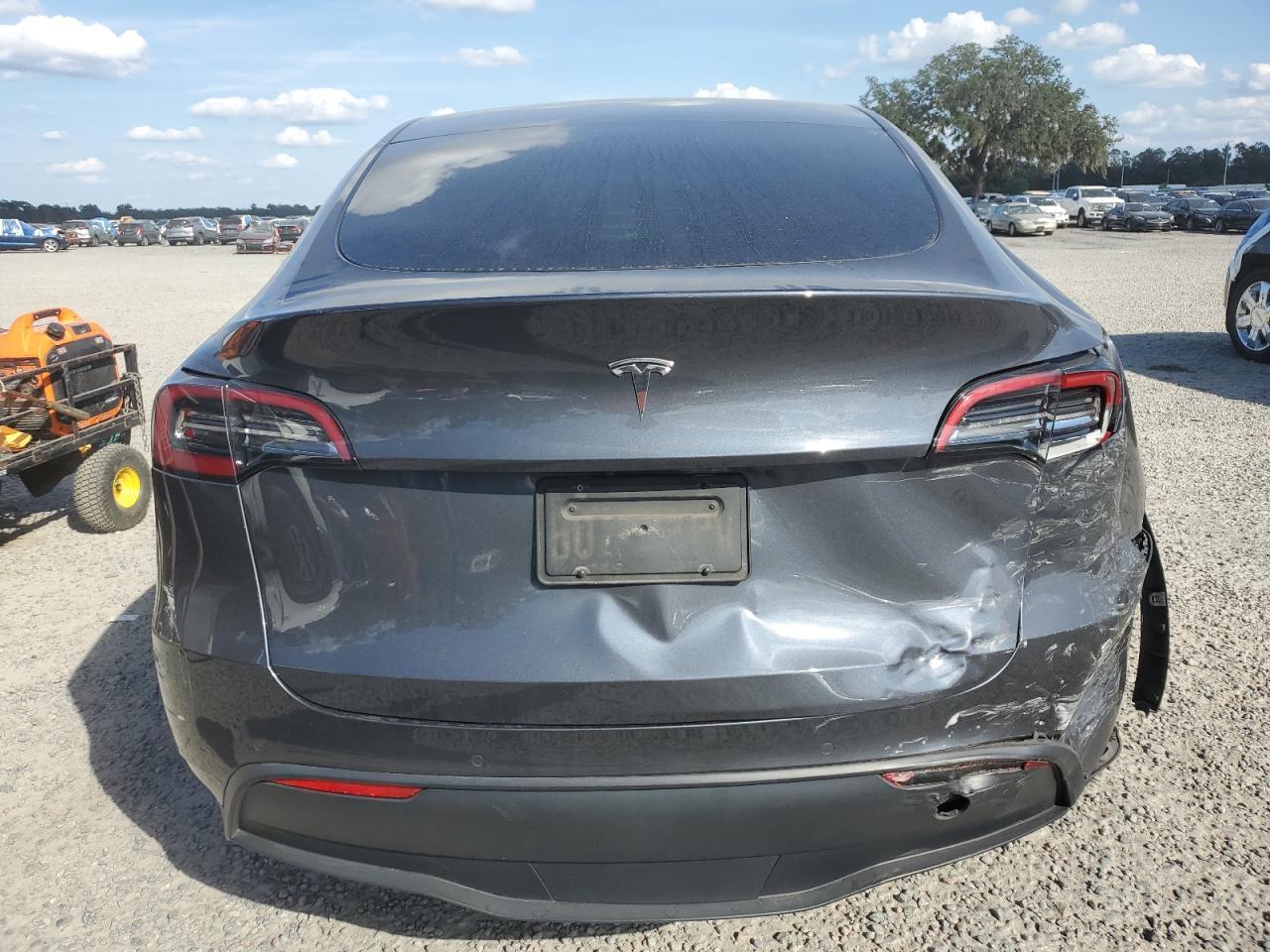 2022 Tesla Model Y - Фото 6