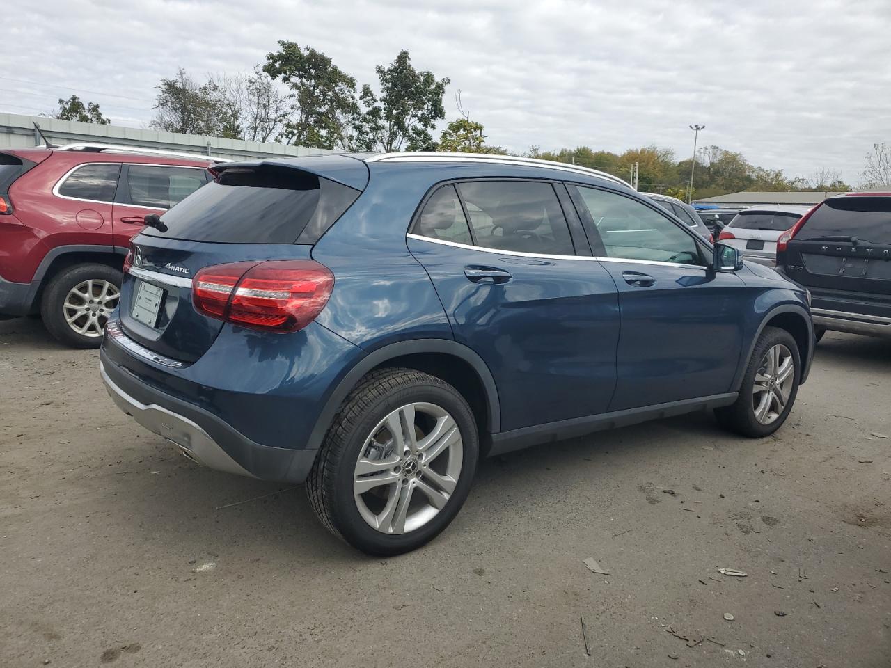 2020 Mercedes-Benz Gla 250 4Matic - Image 3