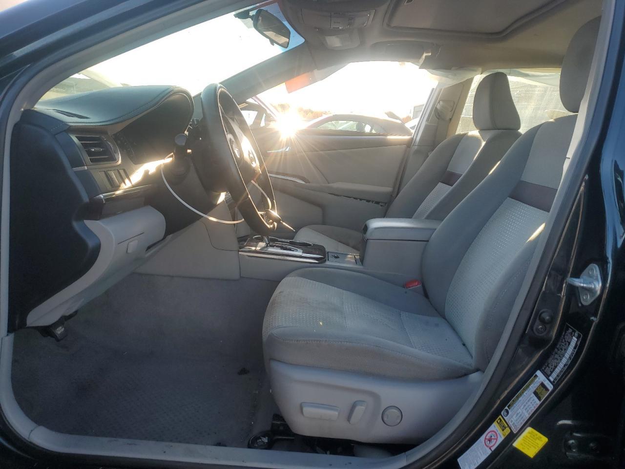 2012 Toyota Camry Base - Фото 7